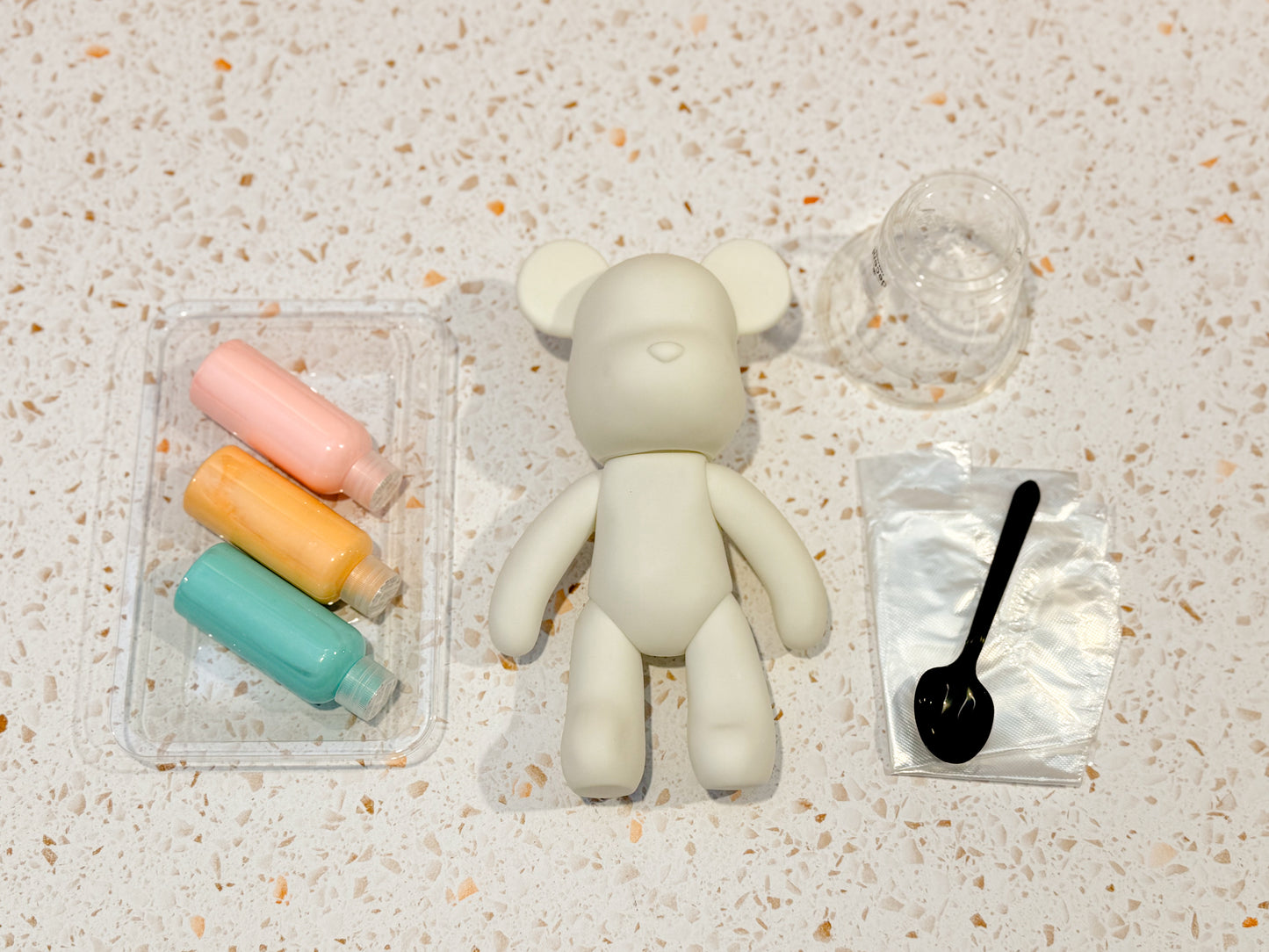 Paint Drip Bear Kit